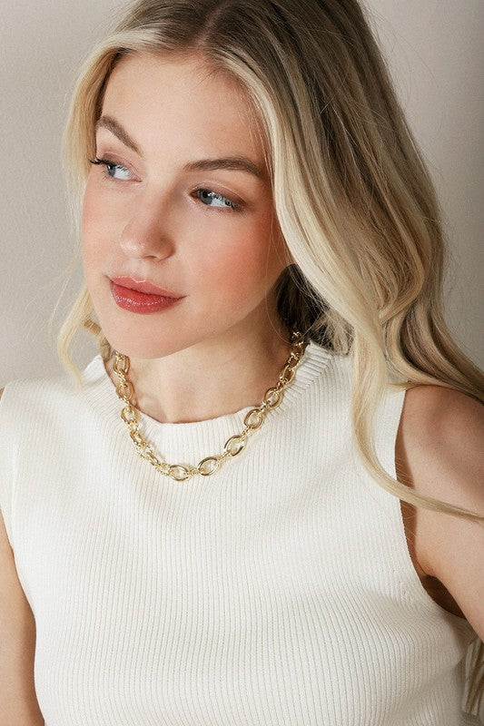 Tera Bold Chain Necklace In Gold