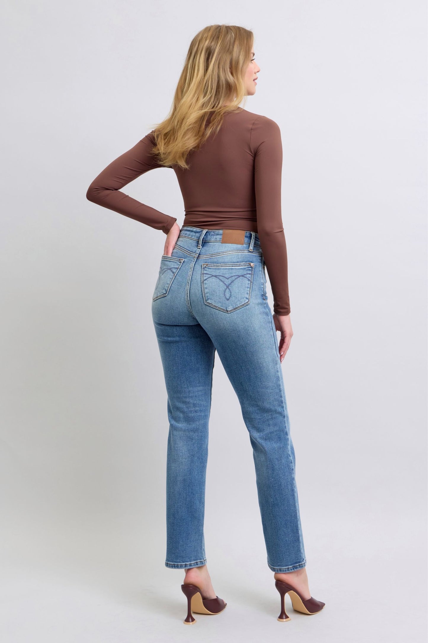 Della Thermal Washed Straight Jeans with Pockets by Judy Blue