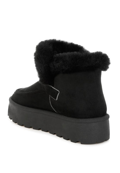 Black Linka Boots highlighting plush cushioned insole and supportive lug sole.